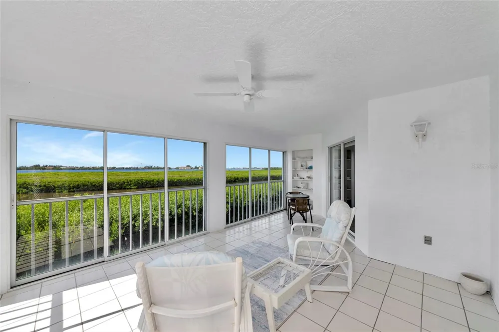 1249 EDGEWATER CIRCLE #73 Bradenton, FL 34209