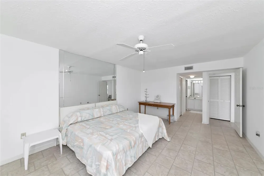 1249 EDGEWATER CIRCLE #73 Bradenton, FL 34209