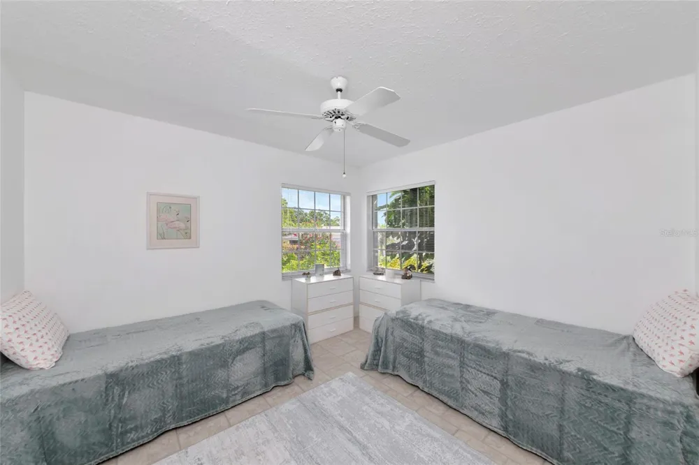 1249 EDGEWATER CIRCLE #73 Bradenton, FL 34209