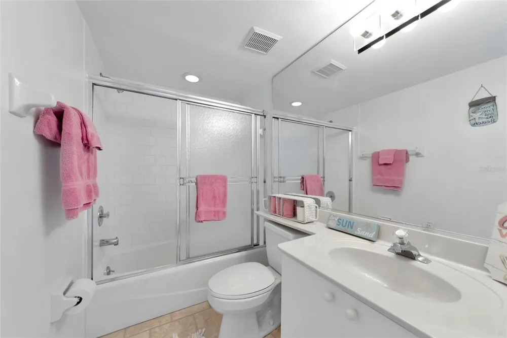 1249 EDGEWATER CIRCLE #73 Bradenton, FL 34209