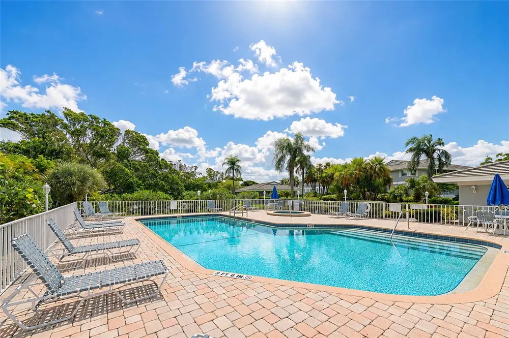 1249 EDGEWATER CIRCLE #73 Bradenton, FL 34209