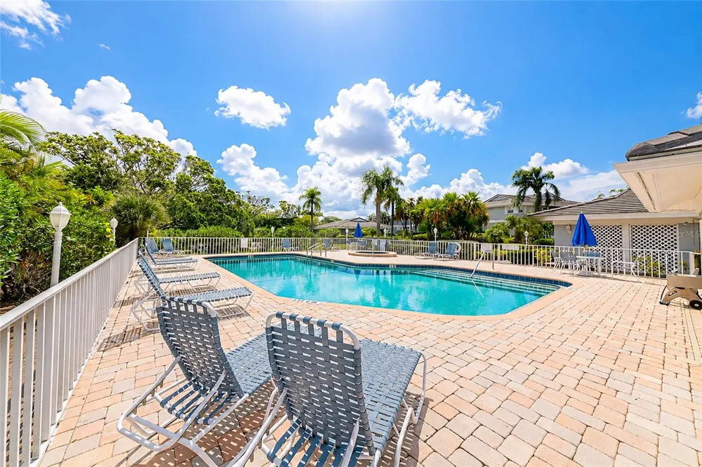1249 EDGEWATER CIRCLE #73 Bradenton, FL 34209