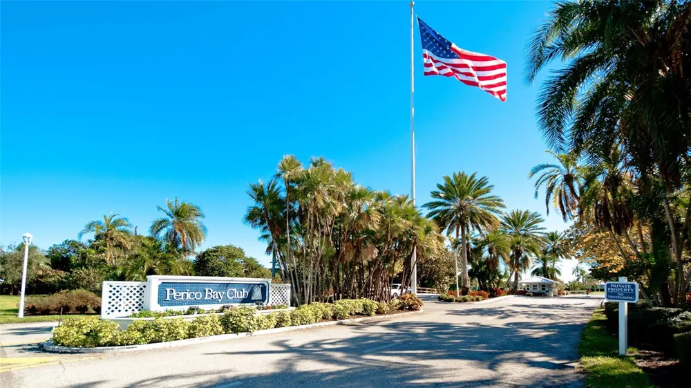 1249 EDGEWATER CIRCLE #73 Bradenton, FL 34209
