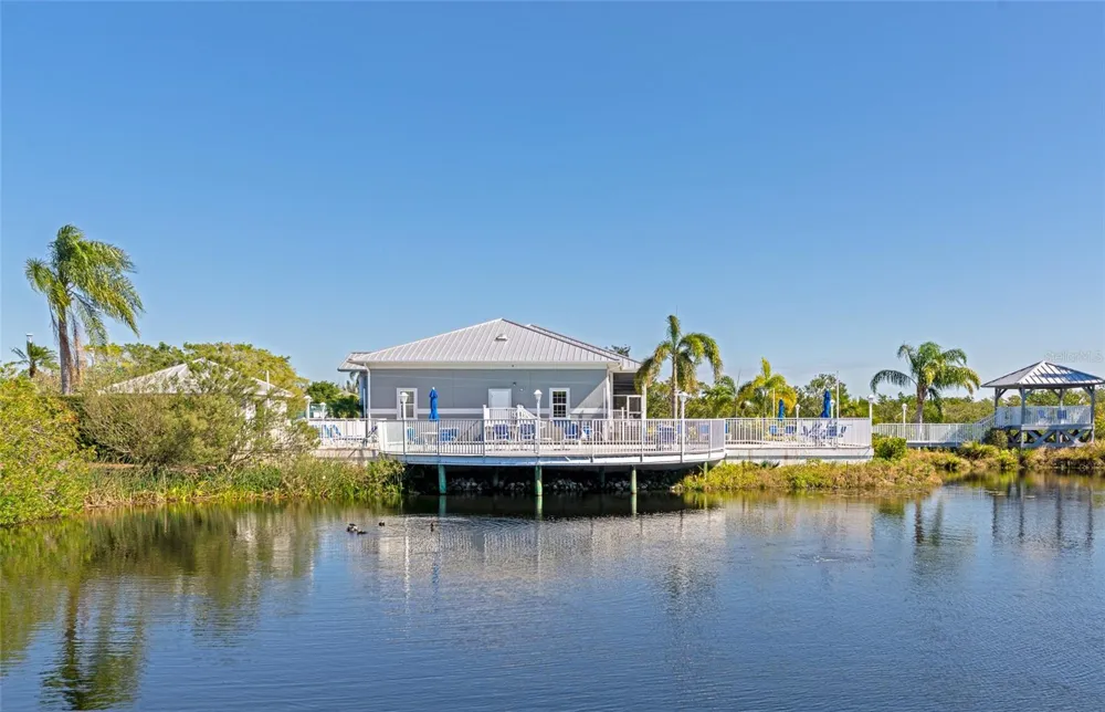 1249 EDGEWATER CIRCLE #73 Bradenton, FL 34209
