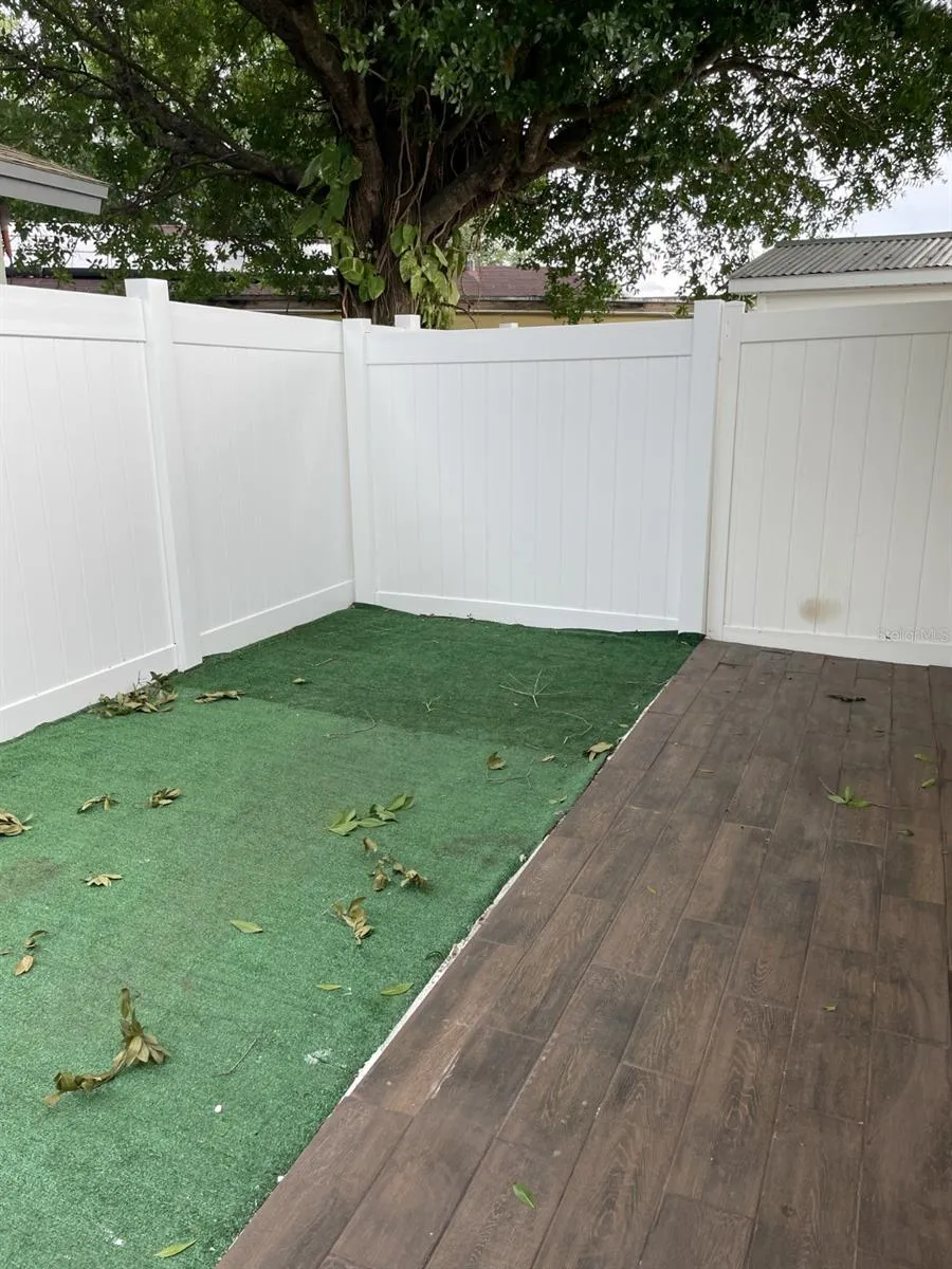 9014 WHEATHILL WAY Tampa, FL 33615