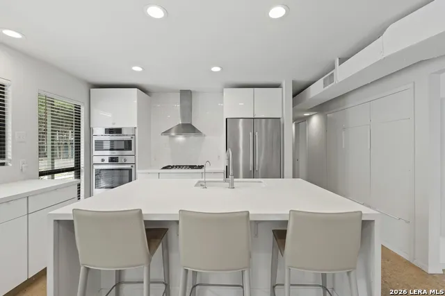 501 THELMA DR Olmos Park, TX 78212