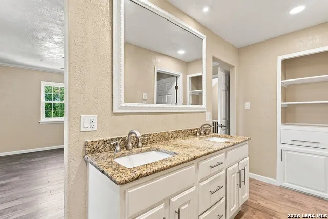410 Misty Water San Antonio, TX 78260
