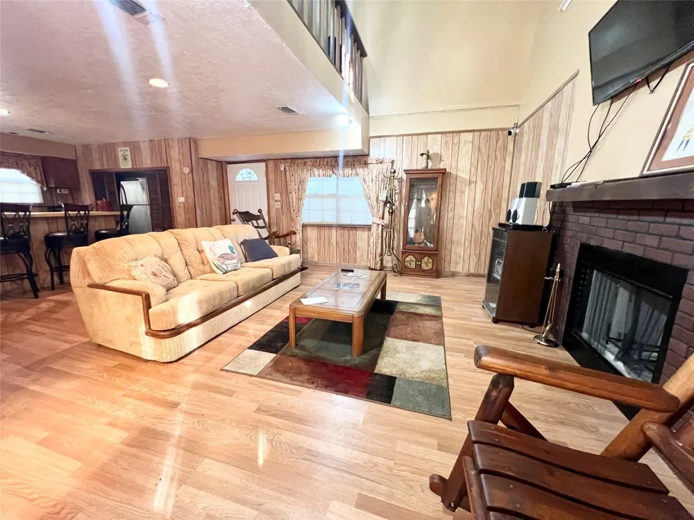 1 Hilltop Circle Coldspring, TX 77331
