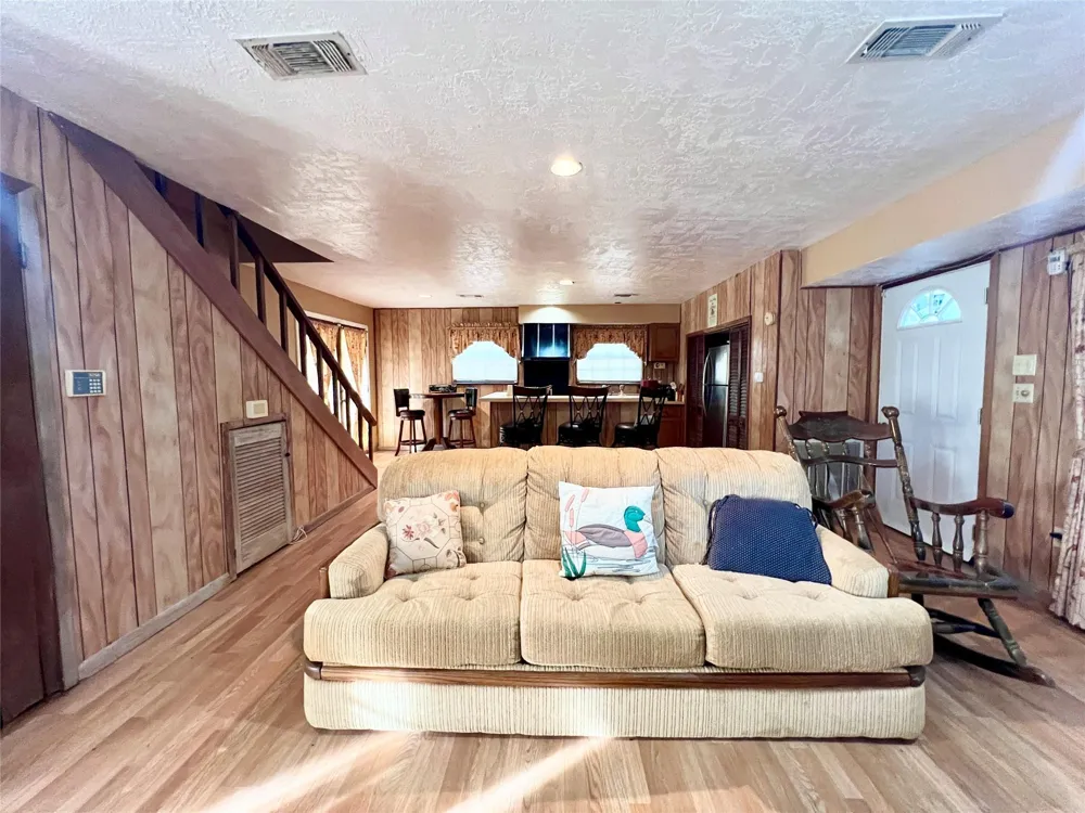1 Hilltop Circle Coldspring, TX 77331