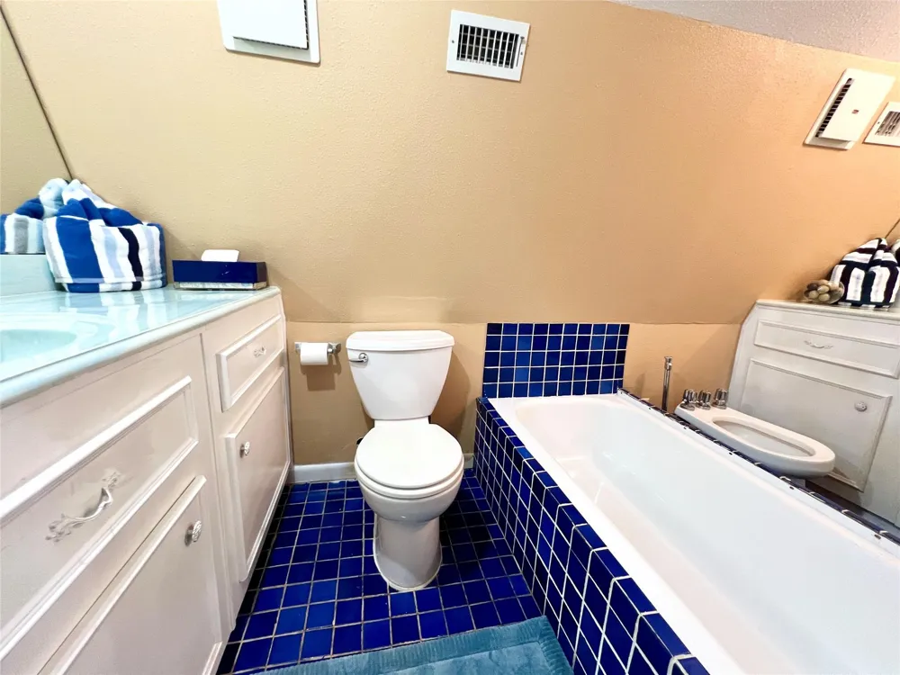 1 Hilltop Circle Coldspring, TX 77331