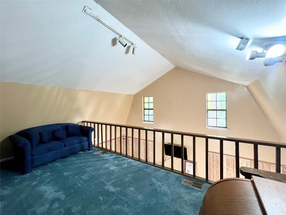 1 Hilltop Circle Coldspring, TX 77331