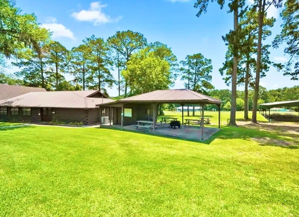1 Hilltop Circle Coldspring, TX 77331