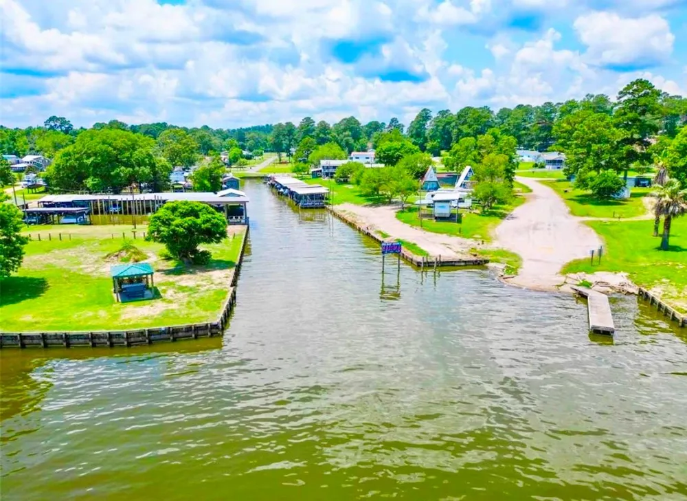 1 Hilltop Circle Coldspring, TX 77331