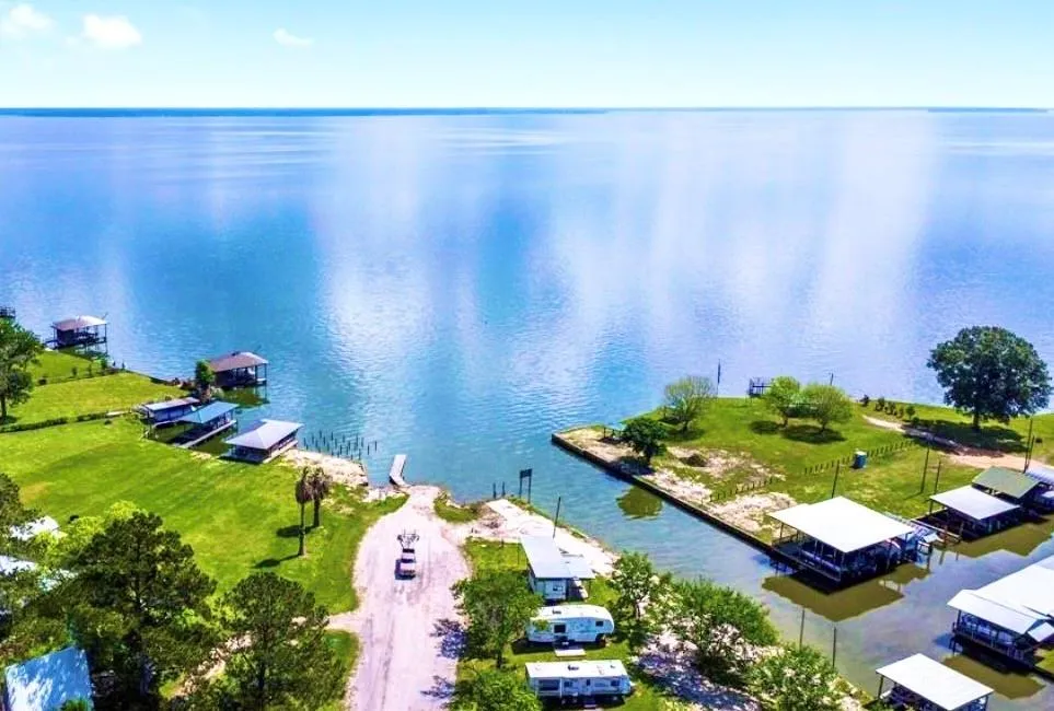 1 Hilltop Circle Coldspring, TX 77331