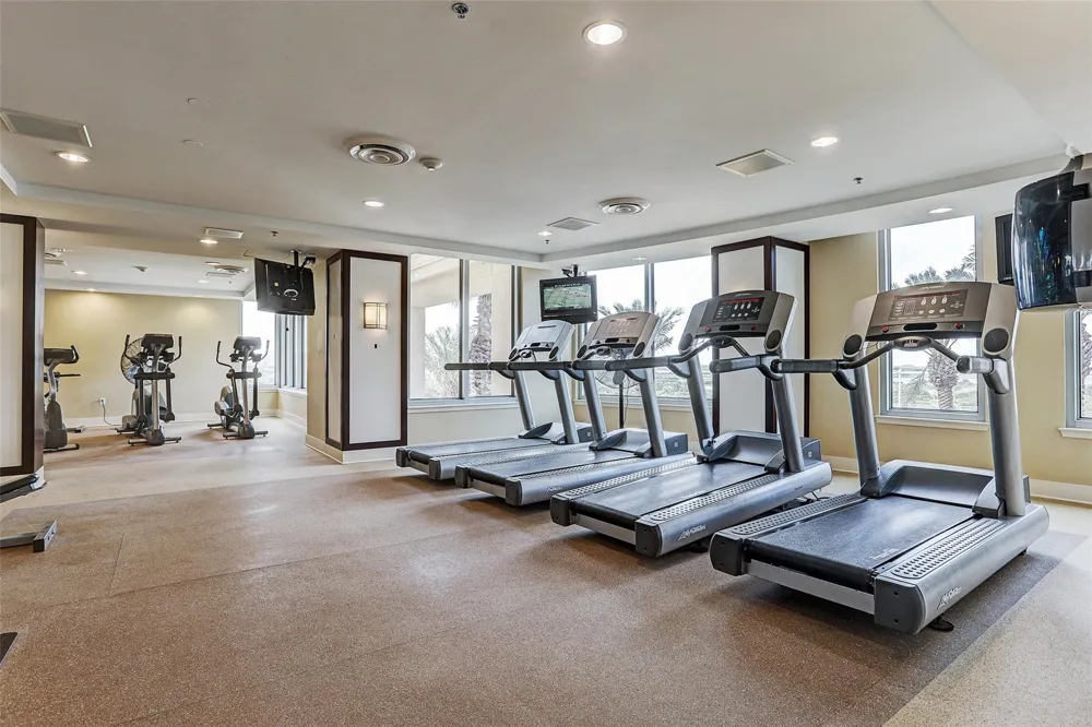 801 E Beach Drive #BC1810 Galveston, TX 77550