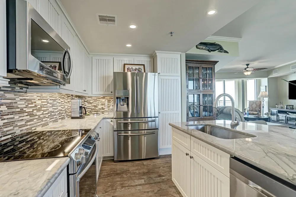 801 E Beach Drive #BC1810 Galveston, TX 77550
