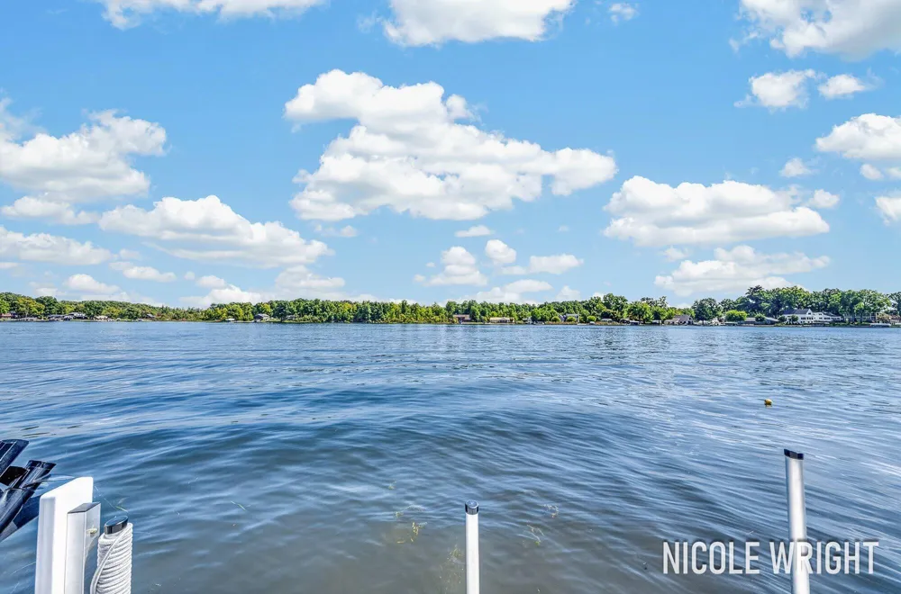 11828 Lakeridge Drive Wayland, MI 49348