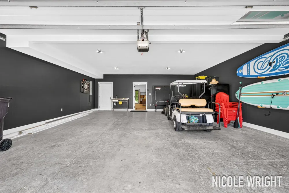 11828 Lakeridge Drive Wayland, MI 49348