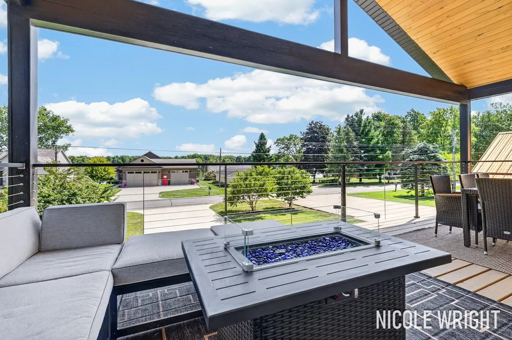 11828 Lakeridge Drive Wayland, MI 49348