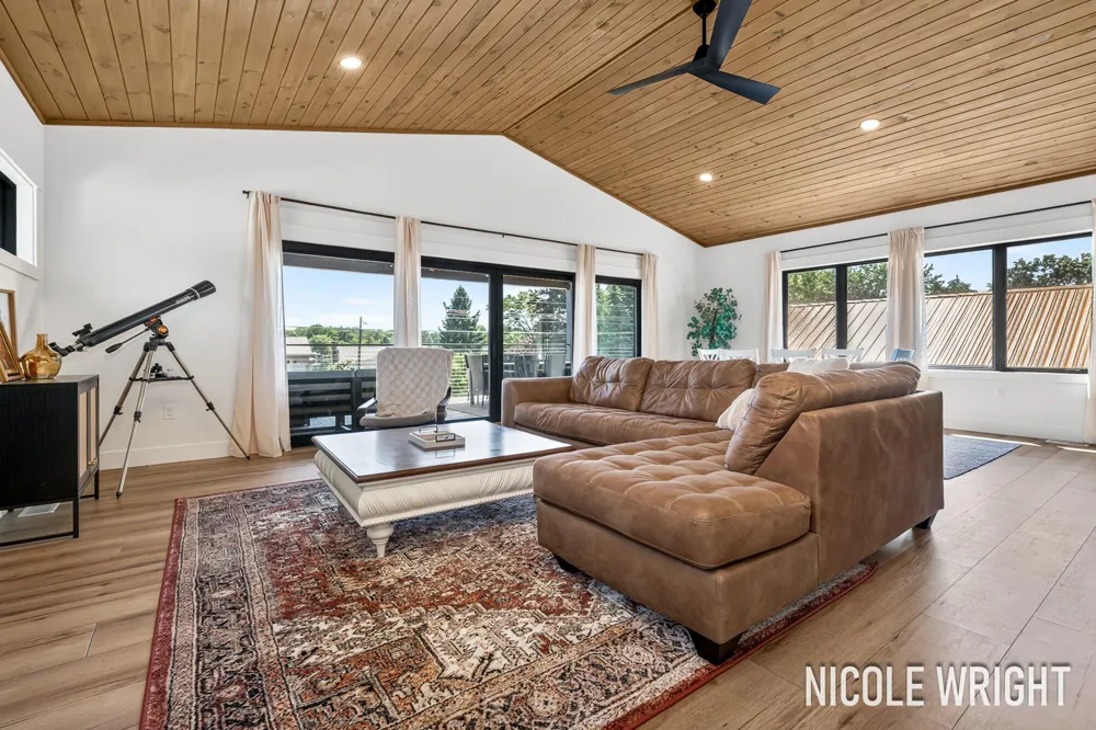 11828 Lakeridge Drive Wayland, MI 49348
