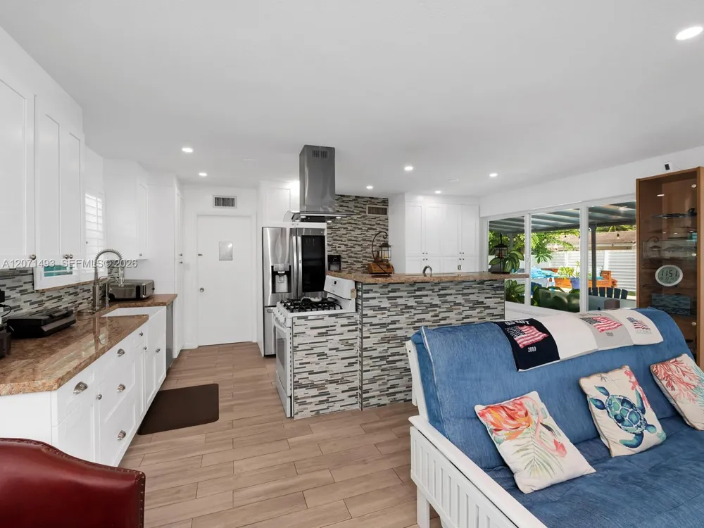 2049 Windward Dr Lauderdale By The Sea, FL 33062