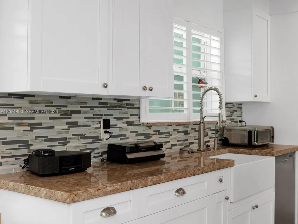 2049 Windward Dr Lauderdale By The Sea, FL 33062