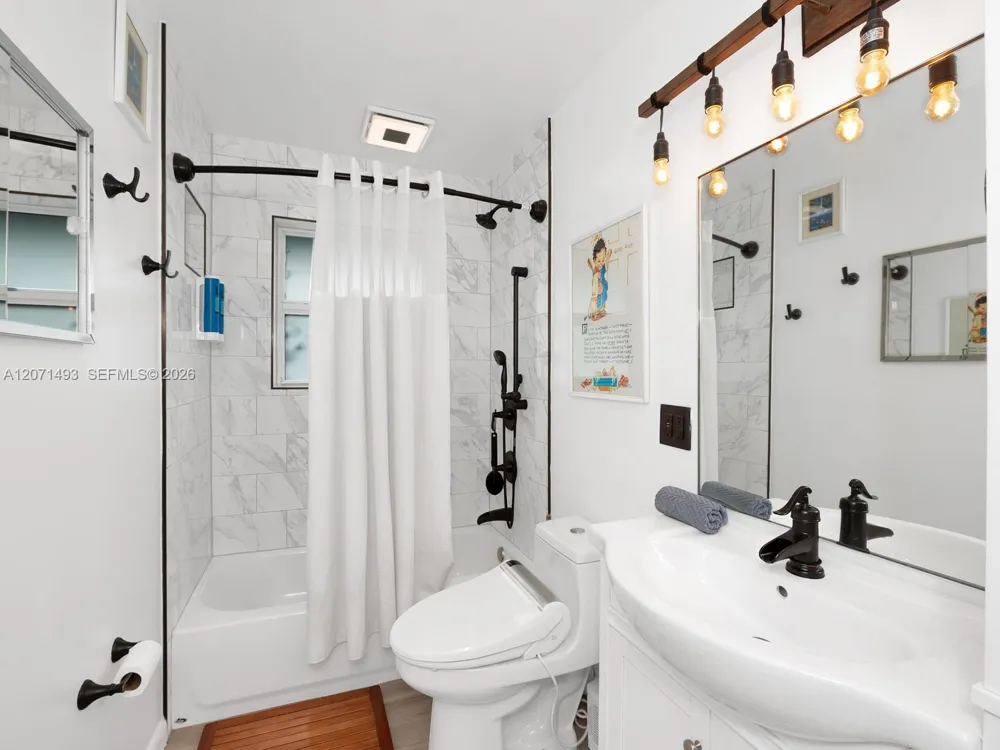 2049 Windward Dr Lauderdale By The Sea, FL 33062