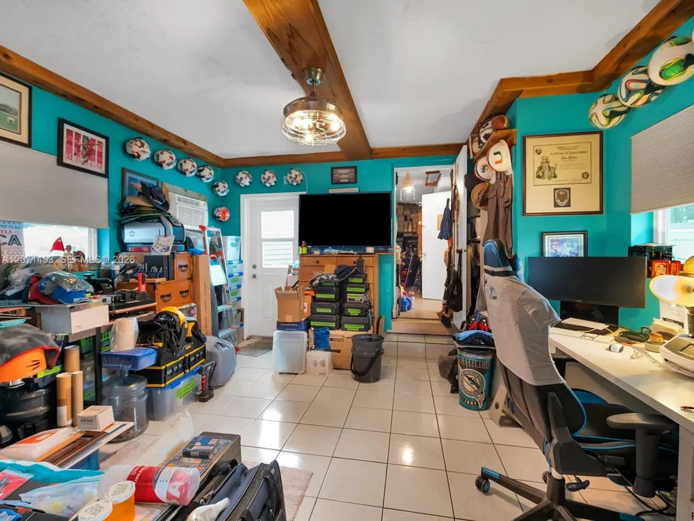 2049 Windward Dr Lauderdale By The Sea, FL 33062