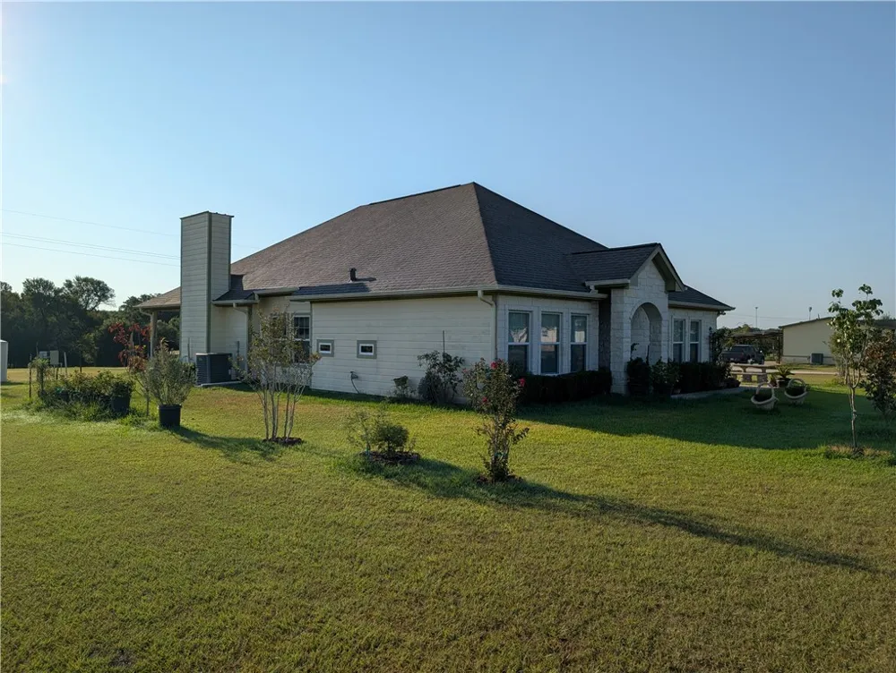 16151 HWY 6 S Navasota, TX 77868