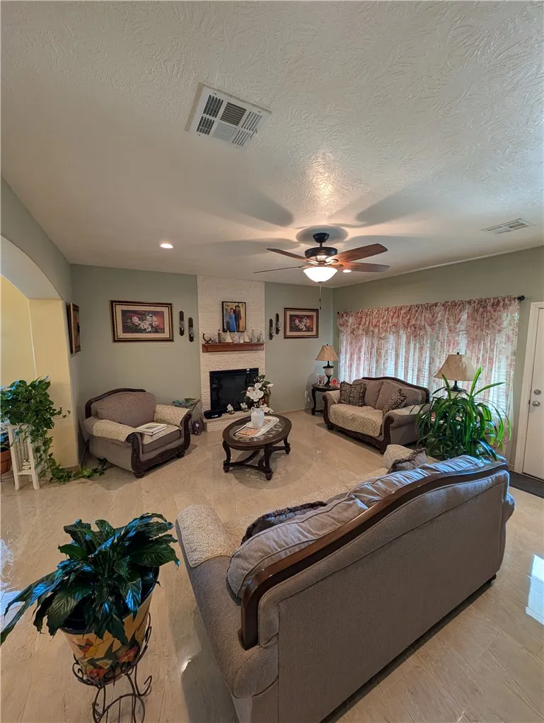 16151 HWY 6 S Navasota, TX 77868