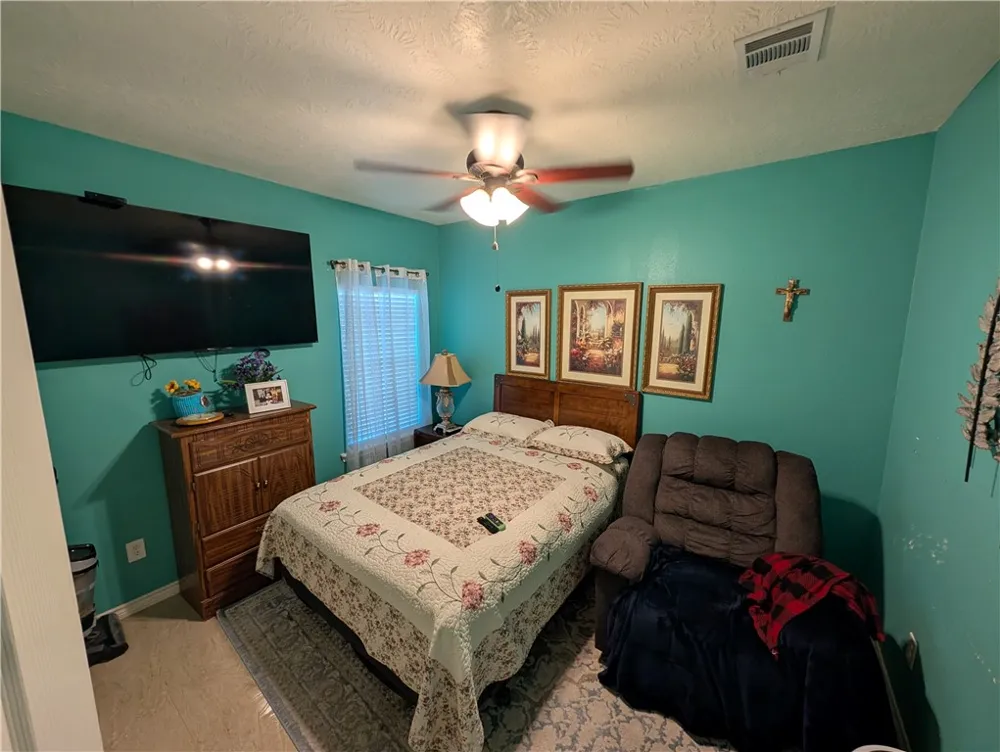 16151 HWY 6 S Navasota, TX 77868