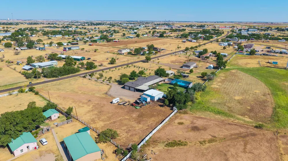 12221 Flying W Trail Amarillo, TX 79118