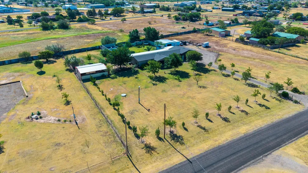 12221 Flying W Trail Amarillo, TX 79118