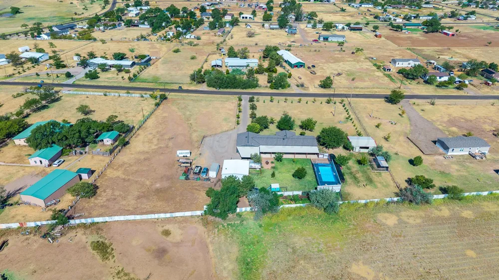 12221 Flying W Trail Amarillo, TX 79118