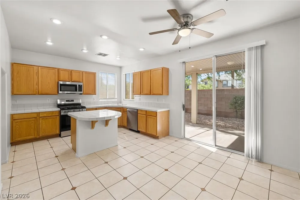 10929 Esta Ponia Court Las Vegas, NV 89144