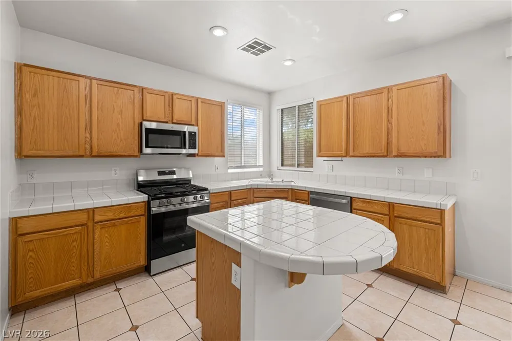 10929 Esta Ponia Court Las Vegas, NV 89144