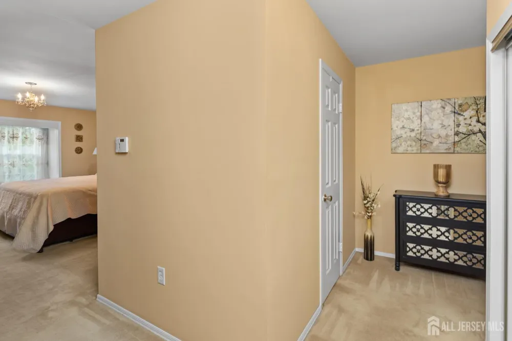 14 Thomas Paine Drive Monroe, NJ 08831