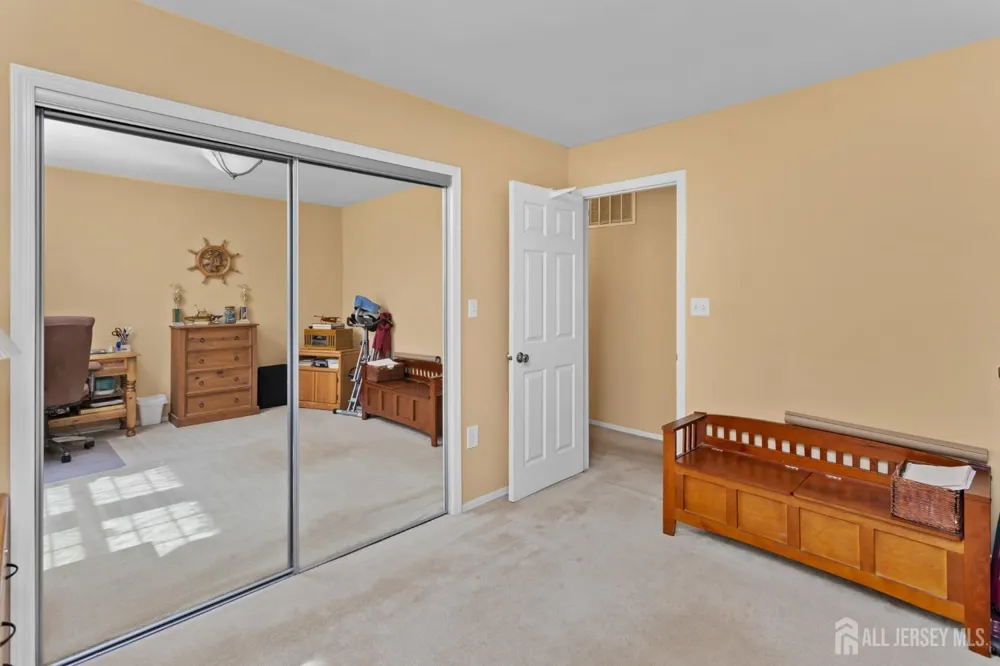 14 Thomas Paine Drive Monroe, NJ 08831