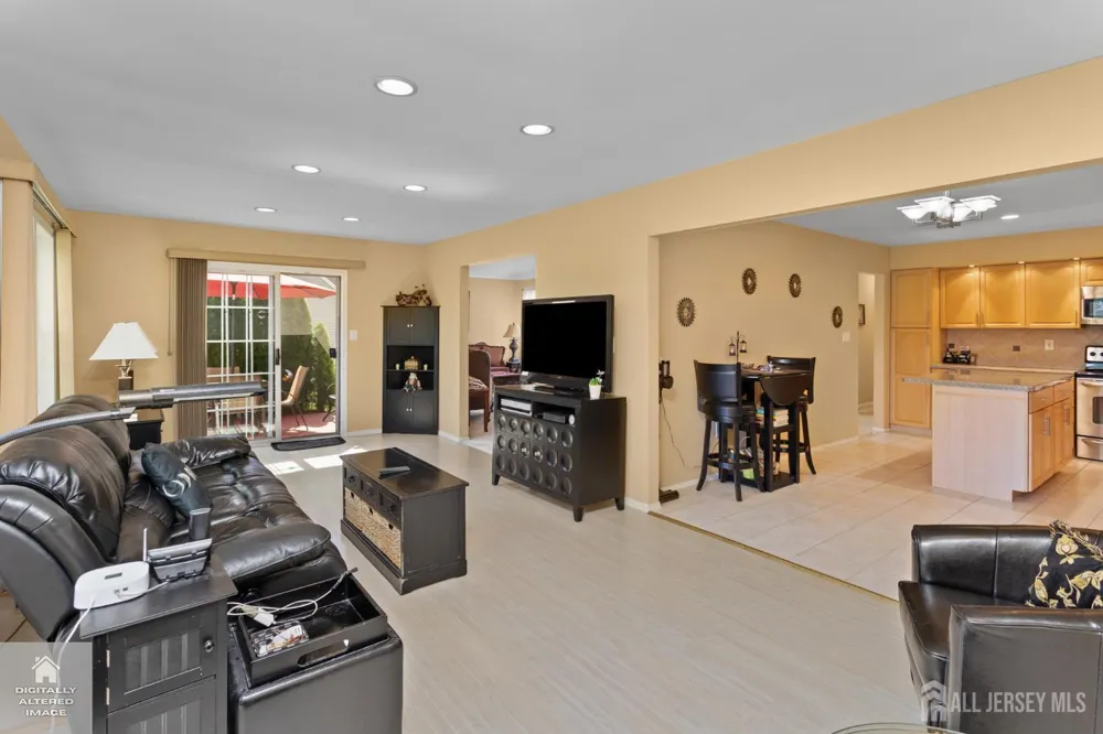 14 Thomas Paine Drive Monroe, NJ 08831