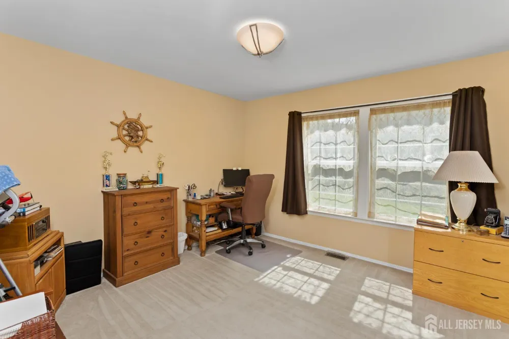 14 Thomas Paine Drive Monroe, NJ 08831