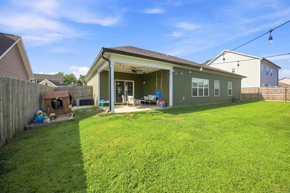 31 Winchester Drive Rossville, GA 30741