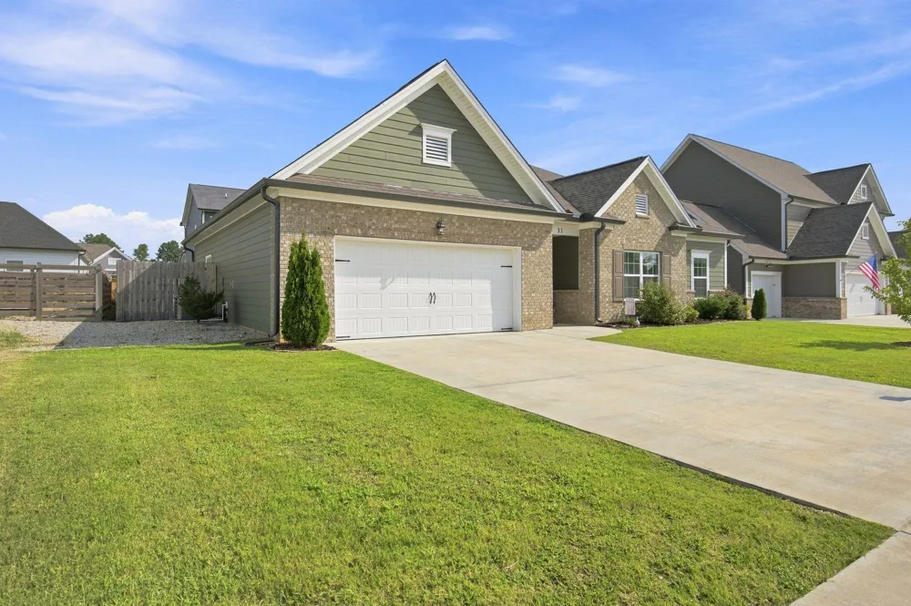 31 Winchester Drive Rossville, GA 30741