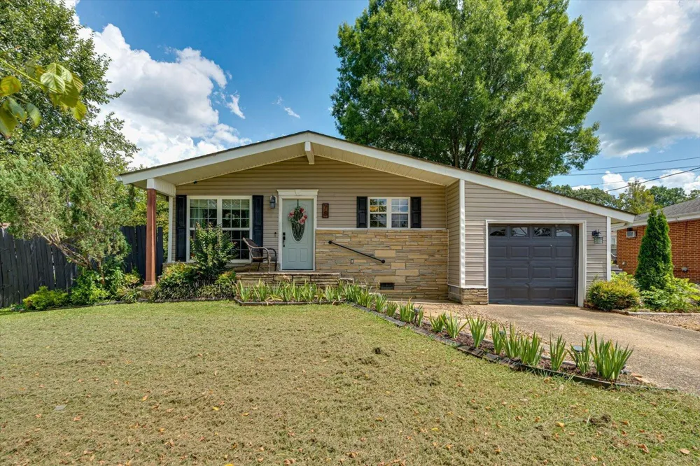 78 Elaine Circle Fort Oglethorpe, GA 30742