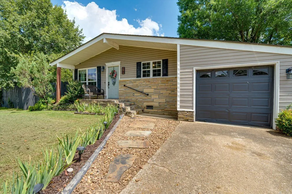 78 Elaine Circle Fort Oglethorpe, GA 30742