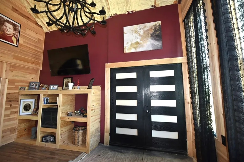 2325 E Highway 285 Falfurrias, TX 78355