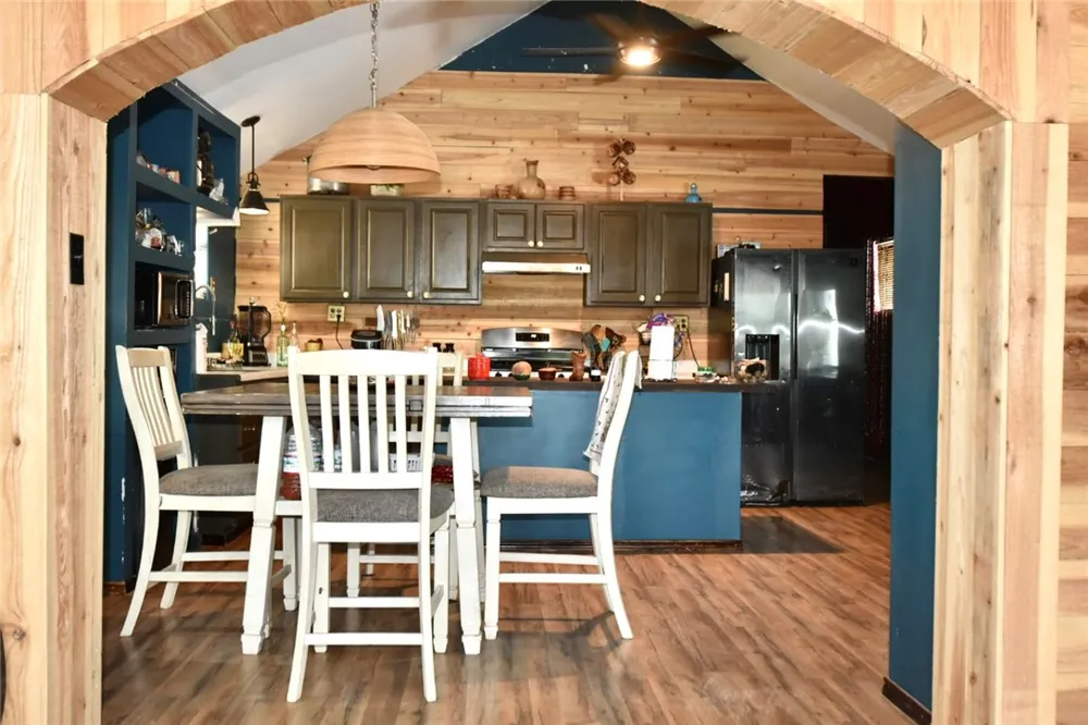 2325 E Highway 285 Falfurrias, TX 78355