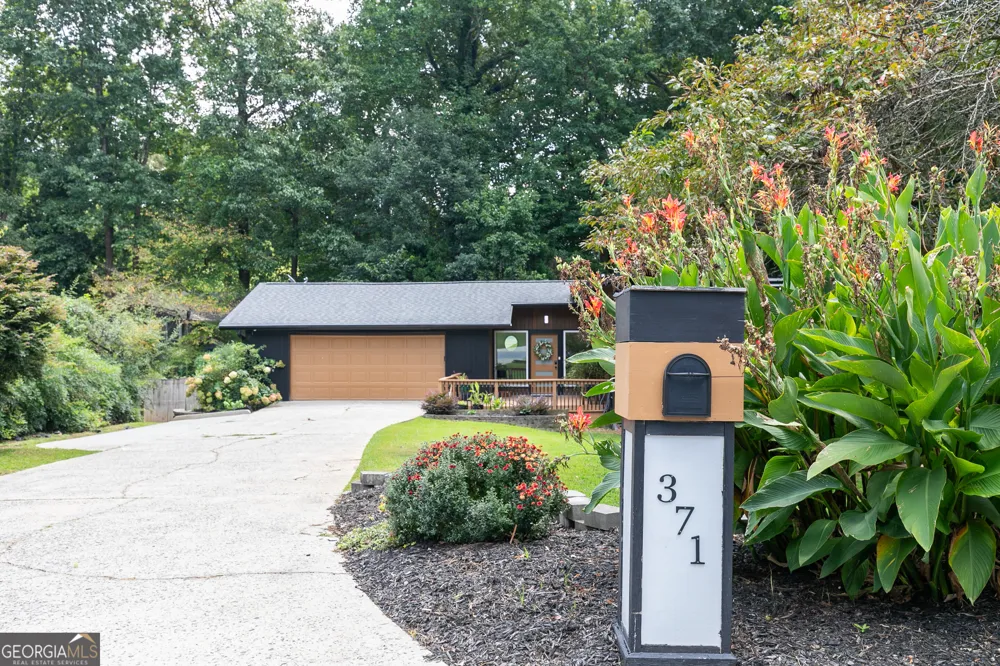 371 Clear Spring CT Marietta, GA 30068