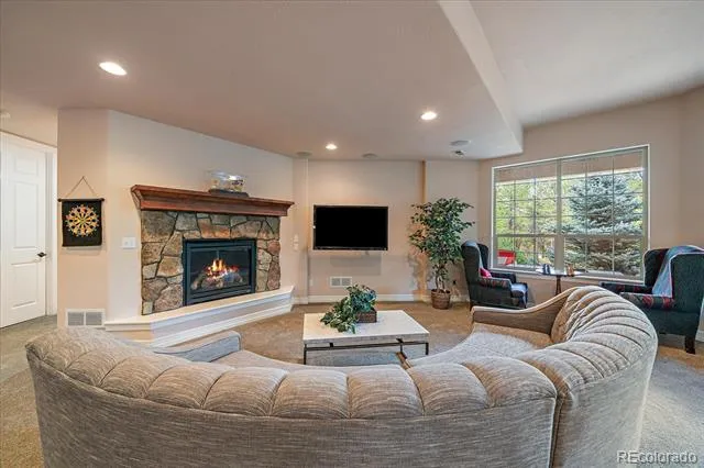 7928 Red Hill Road Larkspur, CO 80118