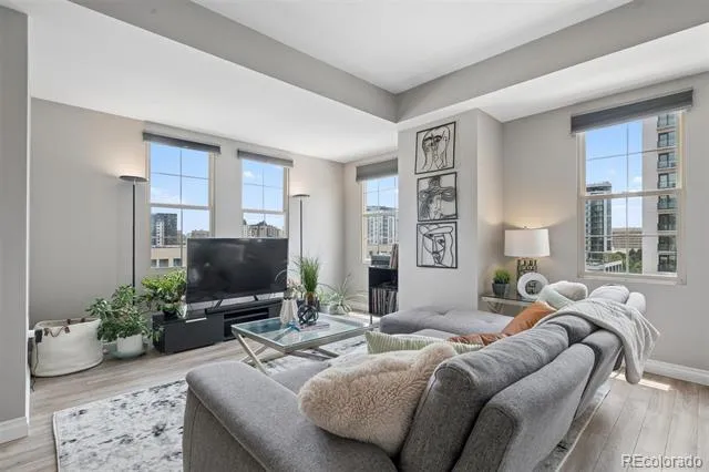 300 W 11th Avenue #10B Denver, CO 80204