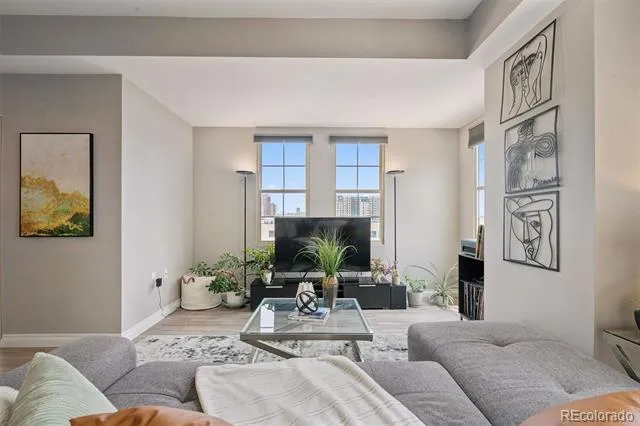 300 W 11th Avenue #10B Denver, CO 80204